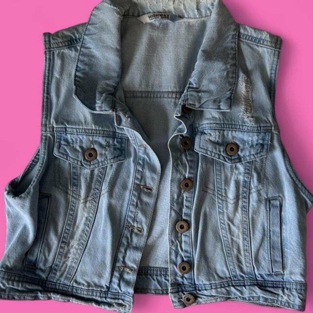 Y2k light wash denim vest